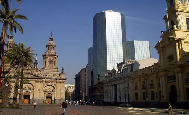 Permiso de Residencia Temporal y Definitiva en Chile